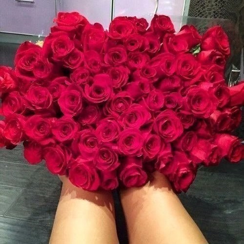 Букет цветов фото красивые реальные в руках Букет цветов фото красивые реальные в руках